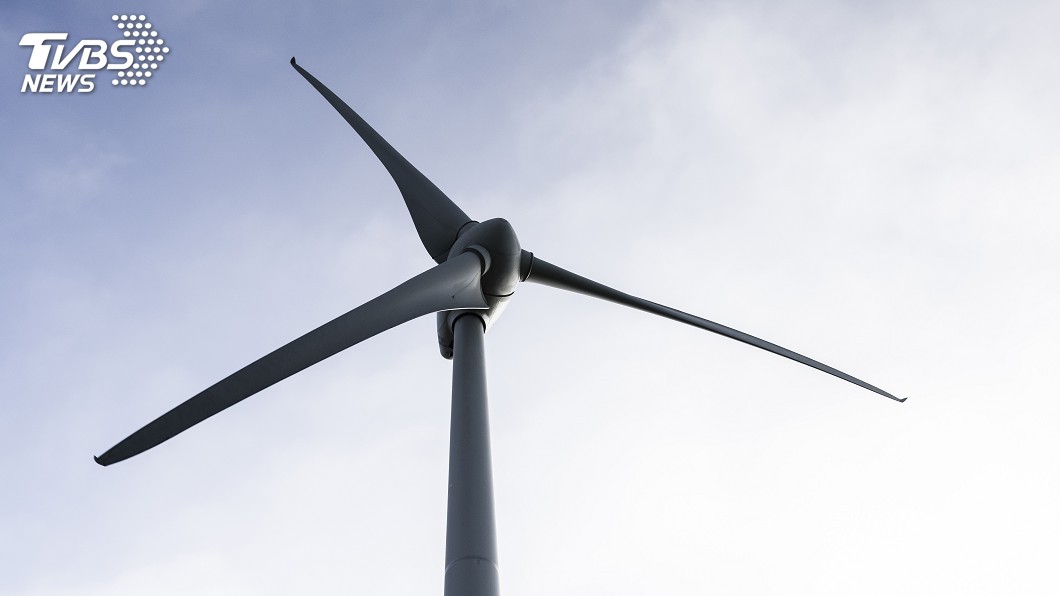 Taiwan minister raises concerns over onshore wind turbines (TVBS News) Wind energy hits roadblocks in densely populated Taiwan