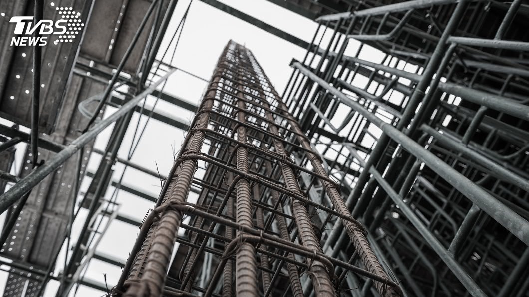 Worker injured in scaffolding fall (Courtesy of Shutterstock; illustration purpose only) Worker critically injured in Pingtung construction fall