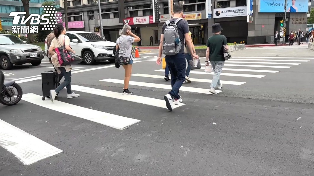 Taipei disputes study ranking it as least walkable city in Asia (TVBS News) Taipei disputes study ranking it as least walkable in Asia