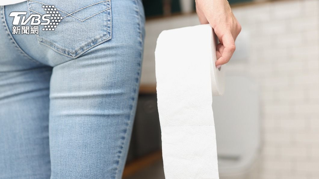 Public resists flushing toilet paper (Shutterstock) Poll: 62% of Taiwanese still put toilet paper in trash bins