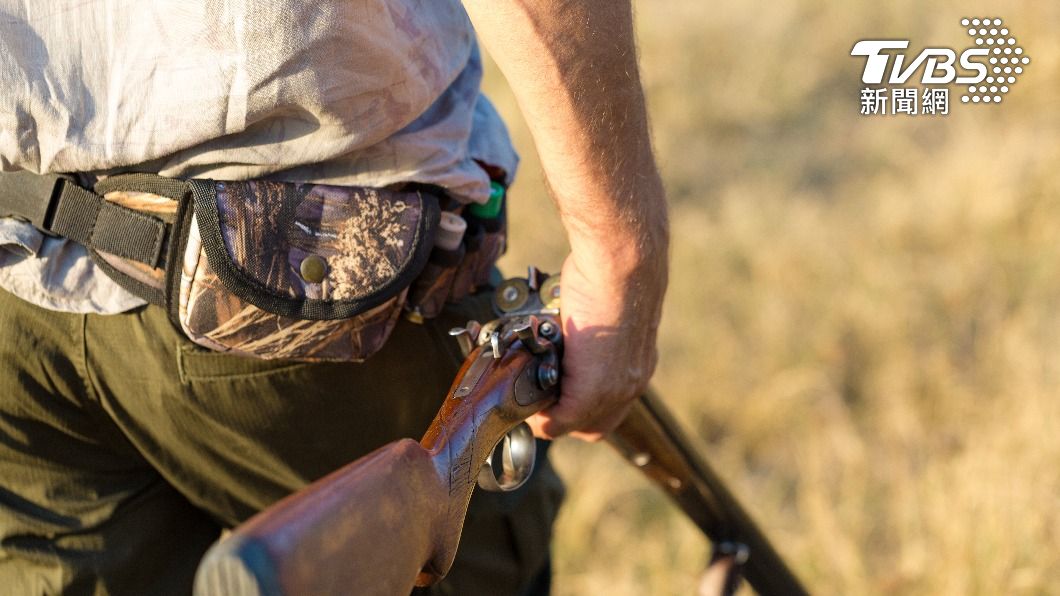 Official to discuss gun control with indigenous council (Shutterstock) Official to discuss gun control with indigenous council