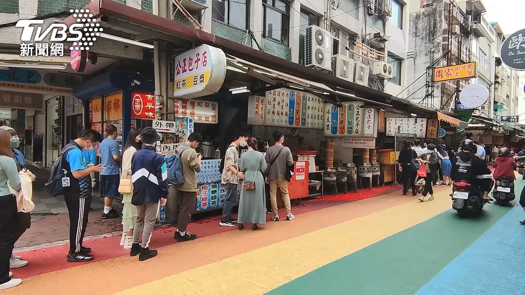 Hualien’s Hotel Fouquet demolition disrupts local businesses (TVBS News) Hualien’s Hotel Fouquet demolition disrupts local businesses