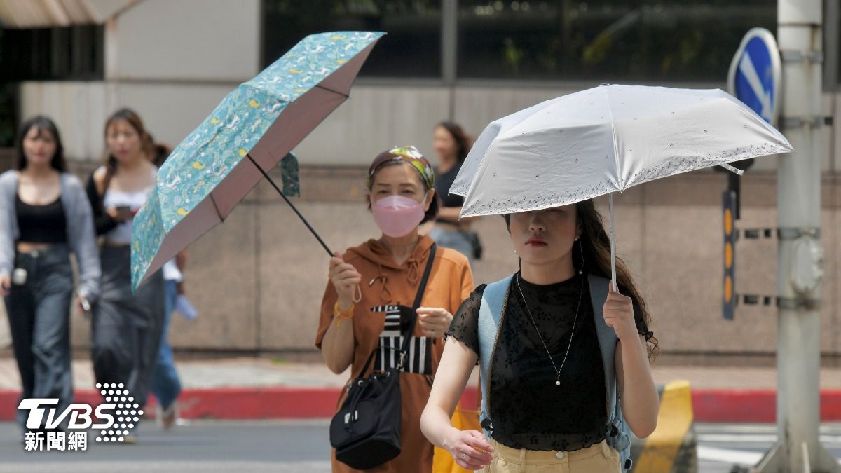 Taiwan grapples with record-breaking heatwave (TVBS News) Taiwan grapples with record-breaking heatwave