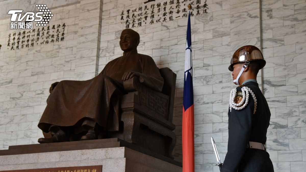 Premier Cho urges diverse themes at Chiang Kai-shek Hall (TVBS News) Premier Cho urges diverse themes at Chiang Kai-shek Hall