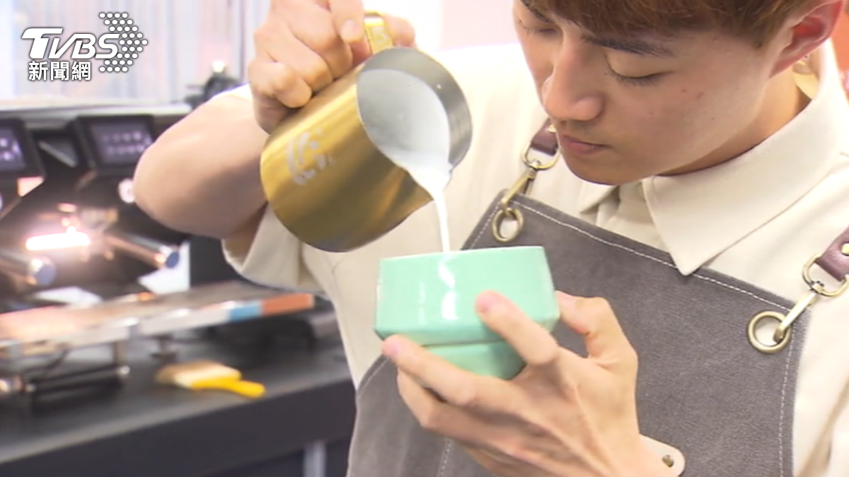 Taiwanese barista wins 2024 World Latte Art Championship (TVBS News) Taiwanese barista wins 2024 World Latte Art Championship