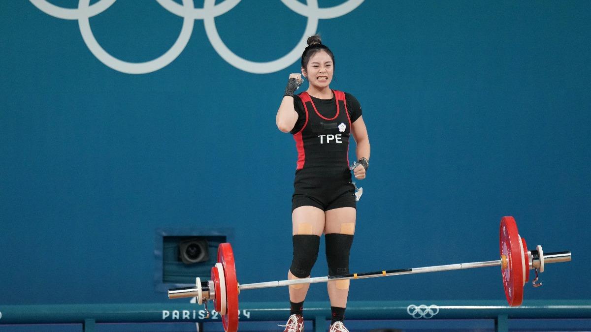 Fang lifts 173 kg for silver medal (Courtesy of Chinese Taipei Olympic Committee) Taiwan’s Olympic lifter wins silver despite foot injury