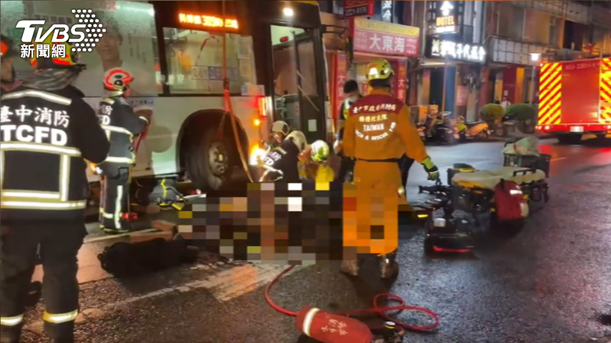 Tsai demands Taichung traffic overhaul after fatal crash (TVBS News) Tsai demands Taichung traffic overhaul after fatal crash