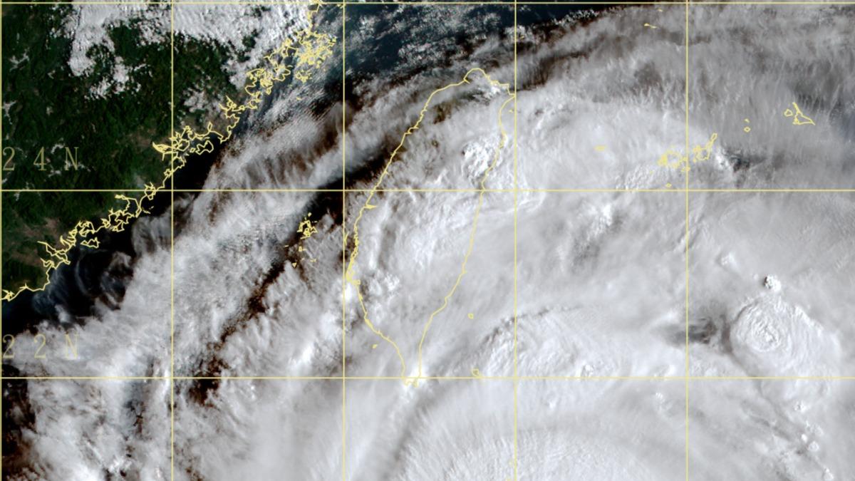 Typhoon Krathon to strongly impact Taiwan starting Oct. 1 (CWA) Typhoon Krathon to strongly impact Taiwan starting Oct. 1