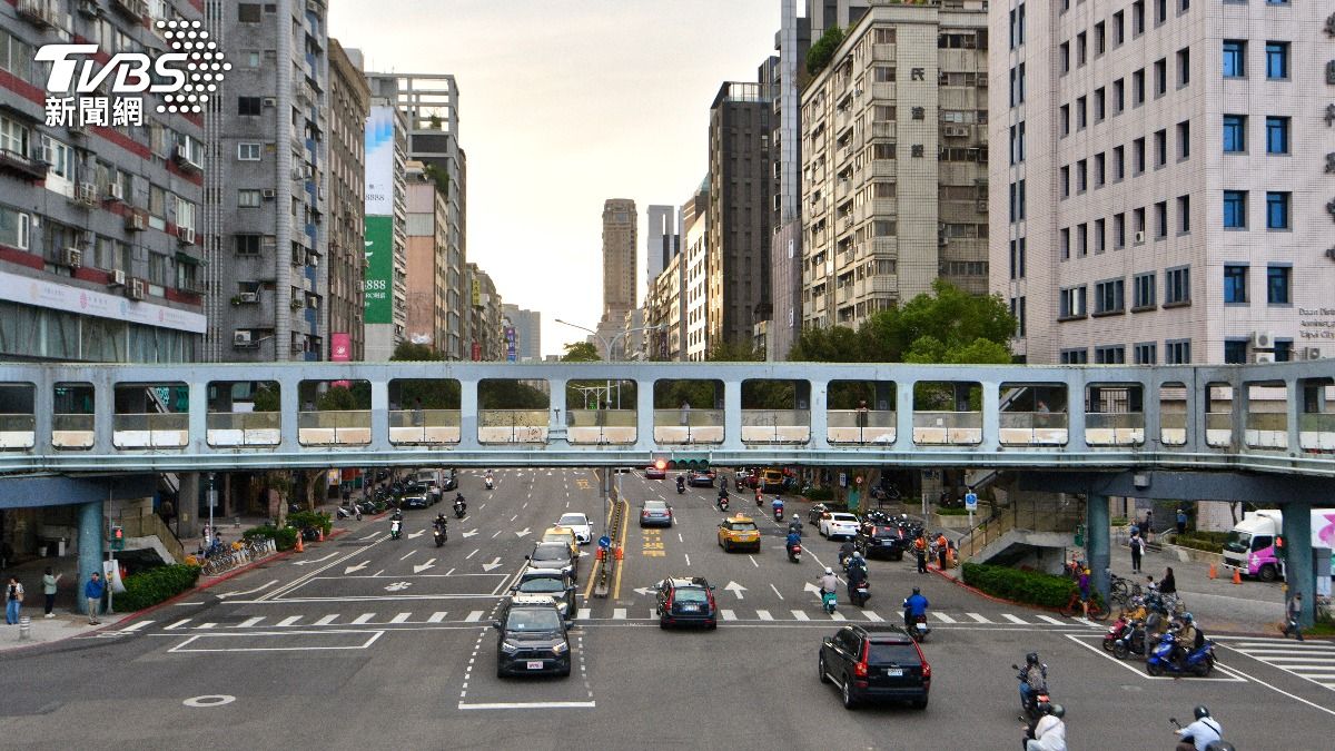 Cultural value lacking, Taipei bridge set for demolition (TVBS News) Cultural value lacking, Taipei bridge set for demolition