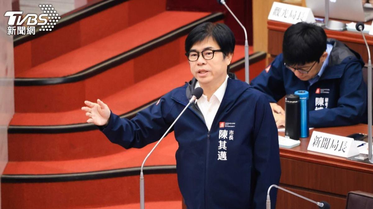 Mayor Chen visits markets for LNY prep (TVBS News) Kaohsiung mayor checks market supplies for Lunar New Year