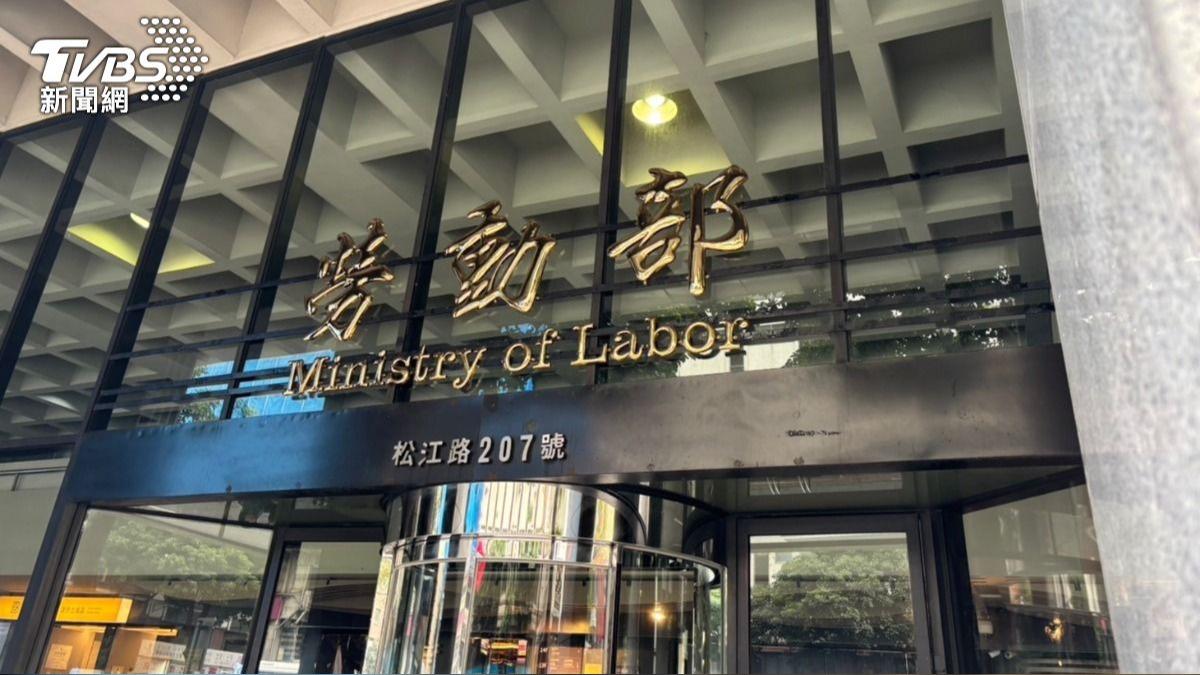 Taiwan restaurants lead in labor violations, ministry reports (TVBS News) Nearly 25% of Taiwan firms break part-time labor laws: Poll