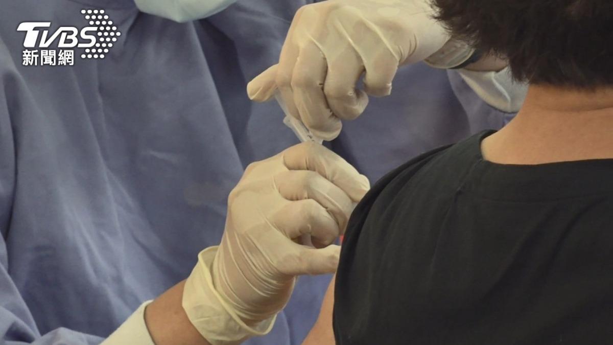 Pingtung runs out of 2024 flu vaccines after surge (TVBS News) Pingtung runs out of 2024 flu vaccines after surge