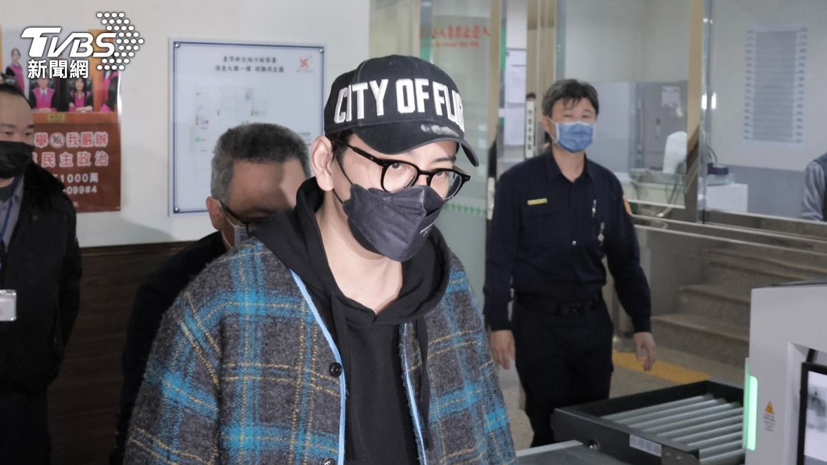 Actor Darren Wang released on NT$5 million bail (TVBS News) Actor Darren Wang released on NT$5 million bail