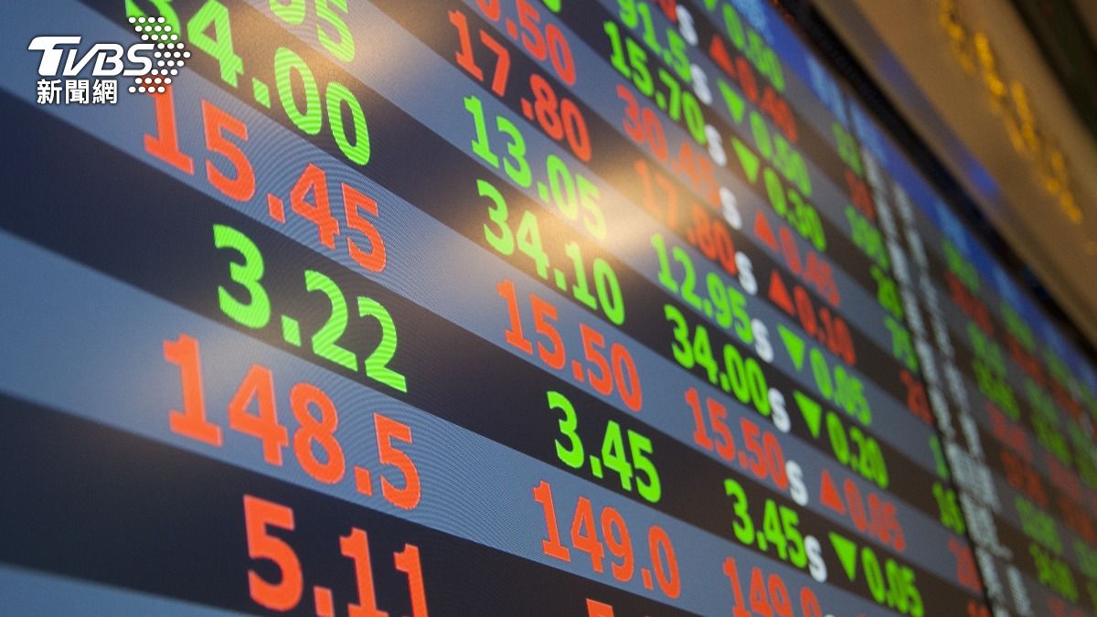 Taiwan stocks fall 1.23% on Monday (Shutterstock) Currency strength hurts tech but boosts travel sector