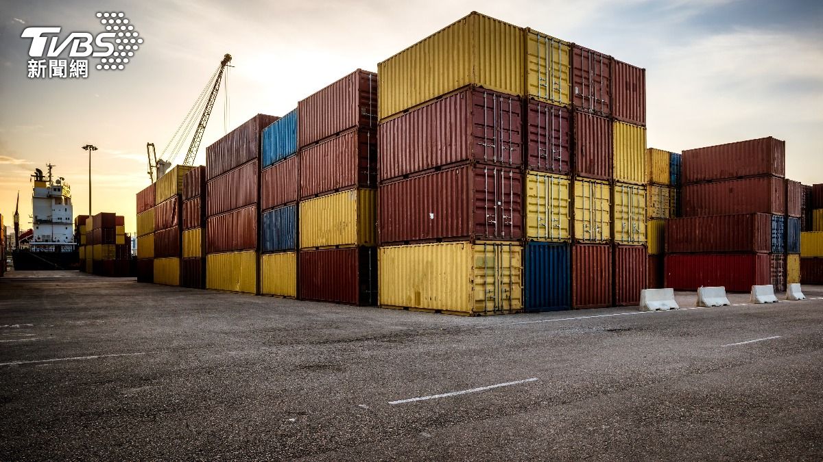 Taiwan races to ship goods amid tariff reduction window (Shutterstock) Taiwan races to ship goods amid tariff reduction window