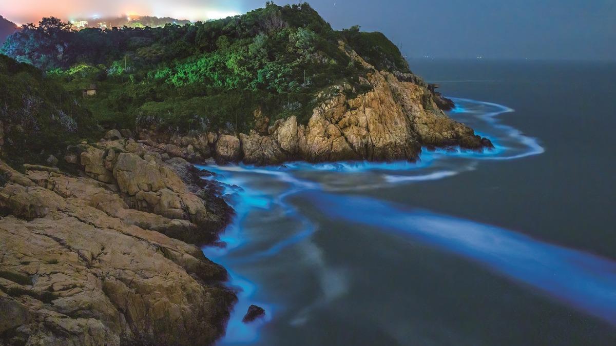Mandarin Airlines opens new Matsu route (Courtesy of Mandarin Airlines) Taiwan airline launches route to see bioluminescent waters