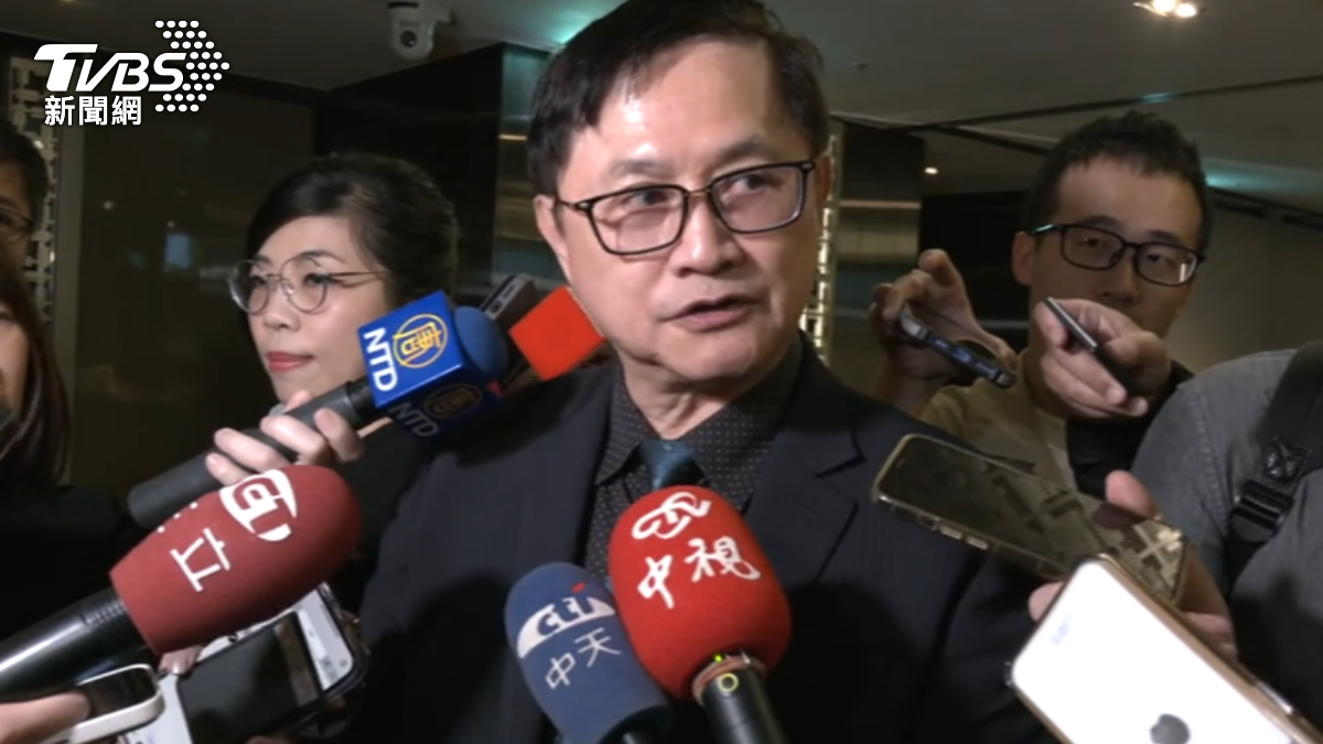 Taiwan urged to balance economy (TVBS News) Tung Tzu-hsien calls for balanced economy
