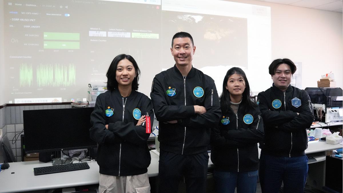 Taiwan sets record in lunar mission (Courtesy of College of Earth Sciences of NCU) Taiwan-Japan lunar probe fails but collects vital data 