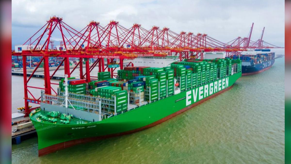Regional focus emerges as global shipping transforms (Courtesy of Global Views) Regional focus emerges as global shipping transforms (Courtesy of Global Views)