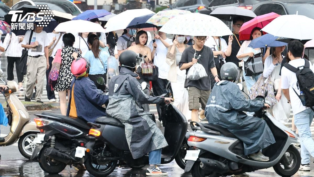 Taiwan braces for heat until Thursday (TVBS News) Taiwan braces for heatwave, tropical system looms