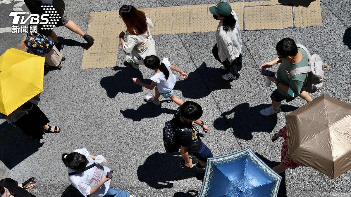 Weather officials urge sun protection amid heat wave