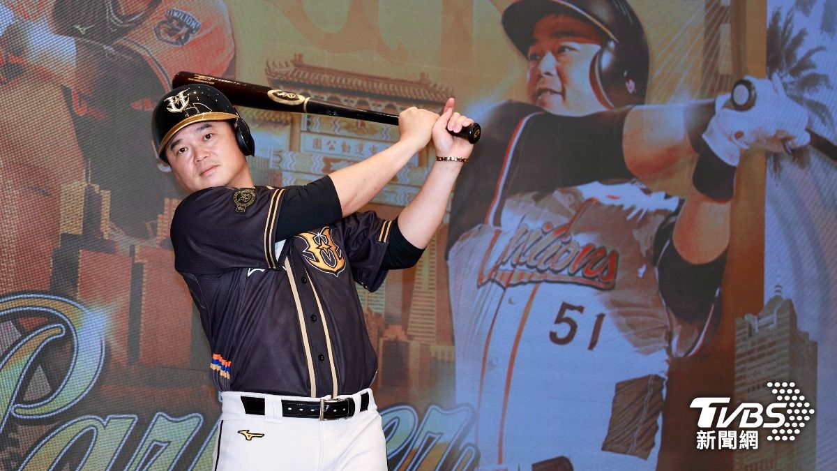 Baseball legend Hu Chin-lung to retire in September