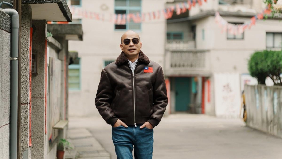 Han Diesel photo sparks online buzz (Courtesy of Han Kuo-yu’s Facebook account) Han Kuo-yu’s 2026 calendar sparks Han Diesel nickname